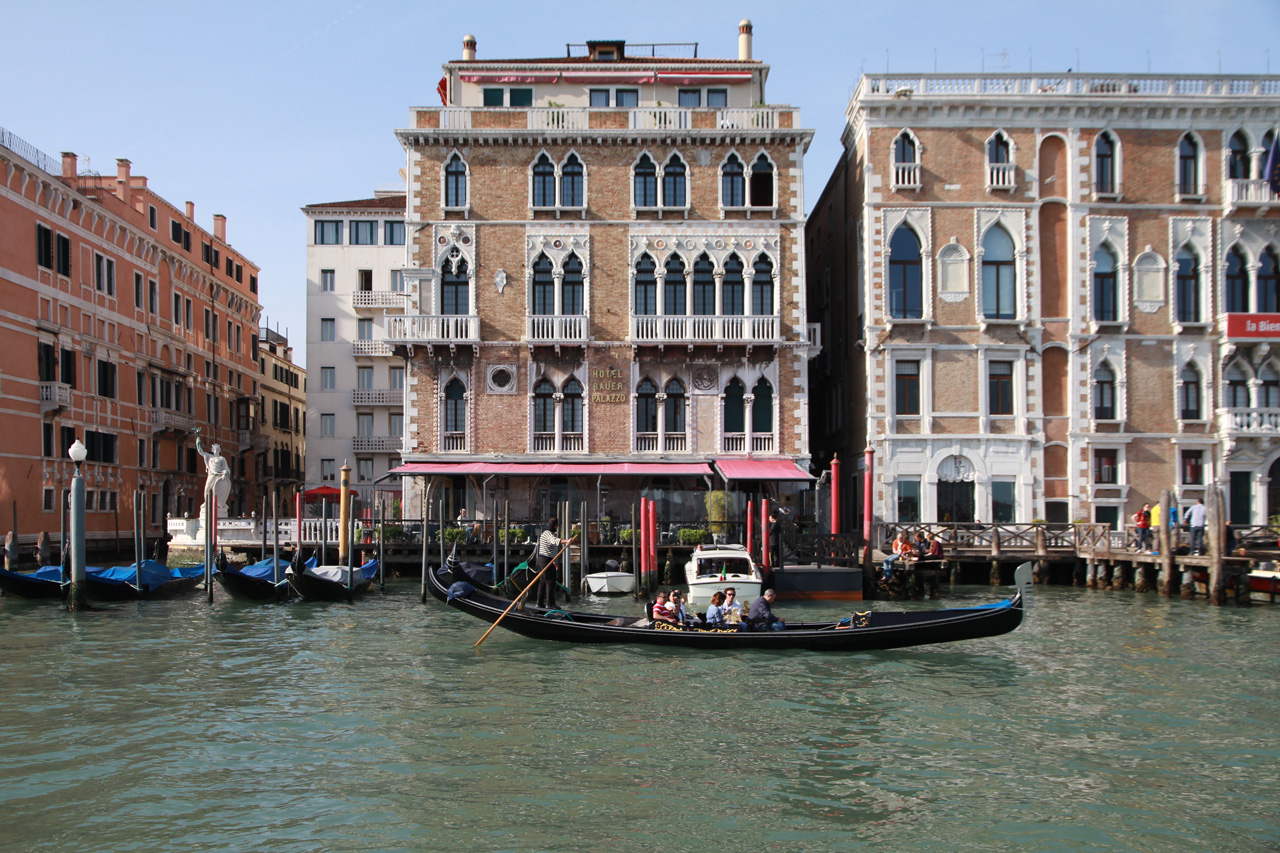 Venice_facades_architecture