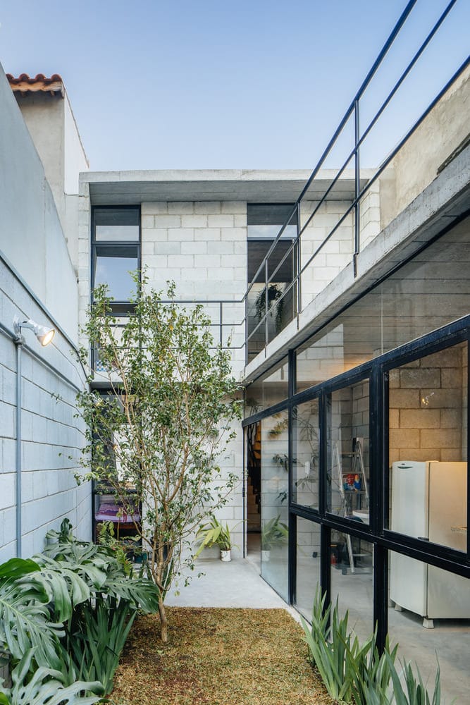 Vila Matilde House by Terra e Tuma Arquitetos Associados, Photo by Pedro Kok c