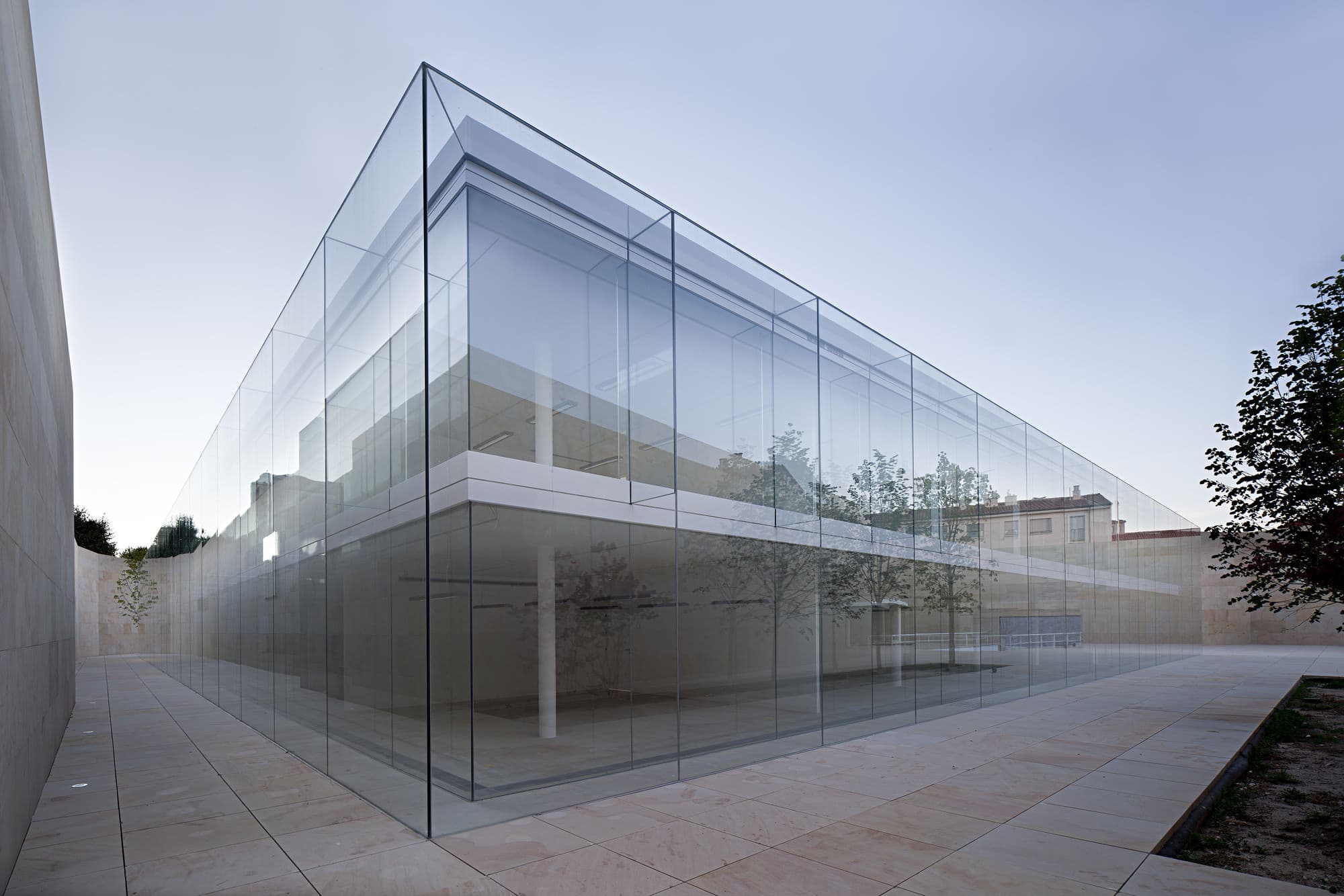 Zamora Offices by Alberto Campo Baeza, Photo by Javier Callejas Sevilla