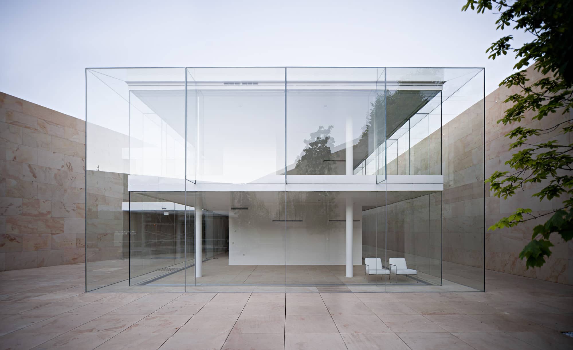 Zamora Offices by Alberto Campo Baeza, Photo by Javier Callejas Sevilla